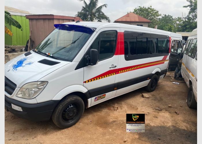  2011  Mercedes-Benz Sprinter Bus