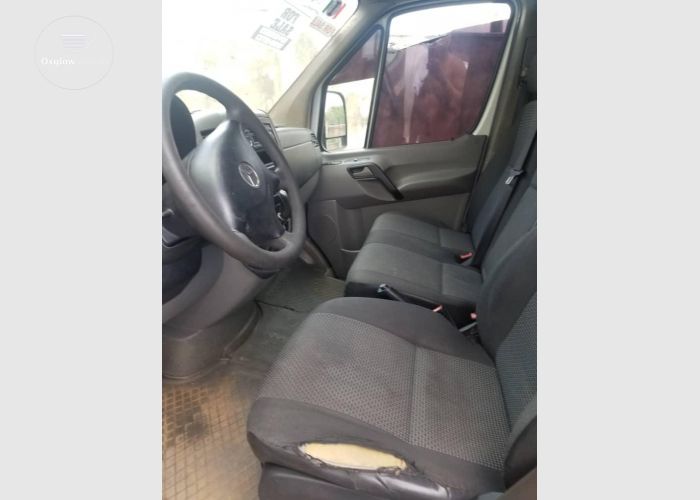  Mercedes Benz Sprinter Van