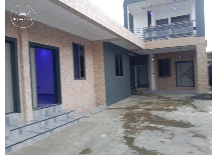  Executive 2 Bedrooms Apartment 
