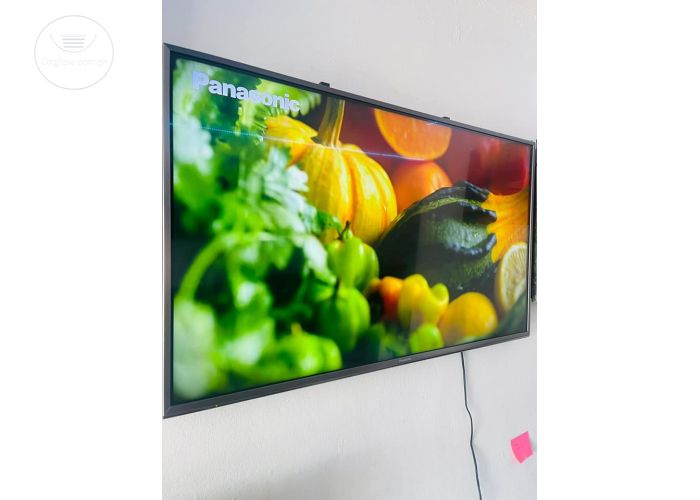 (New Stock). 42inches Digital 4k ultra HD Led Smart Panasonic TV.
