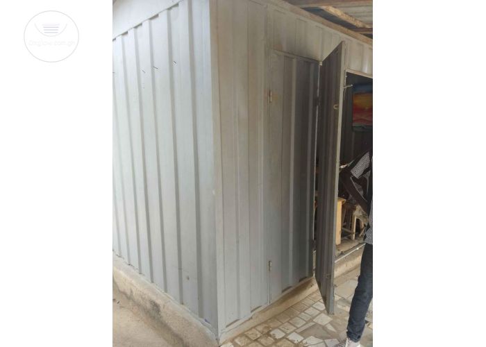 10 by 12fts container for sale Close to road side 