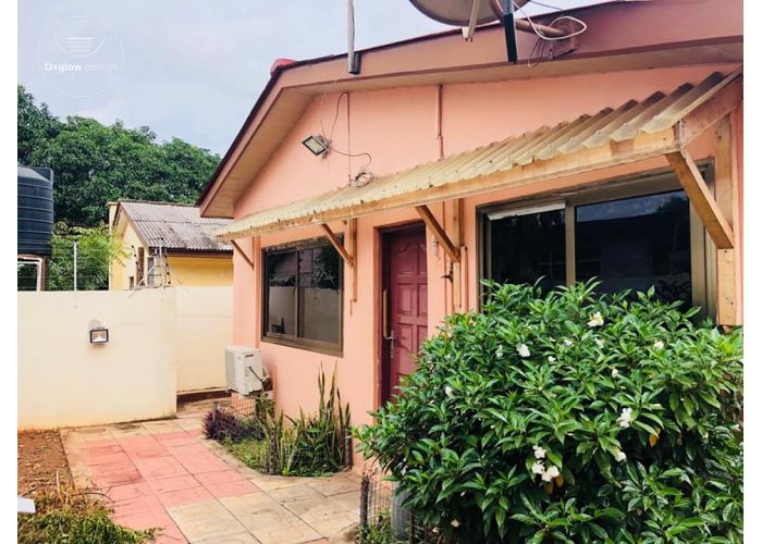 2 Bedrooms House