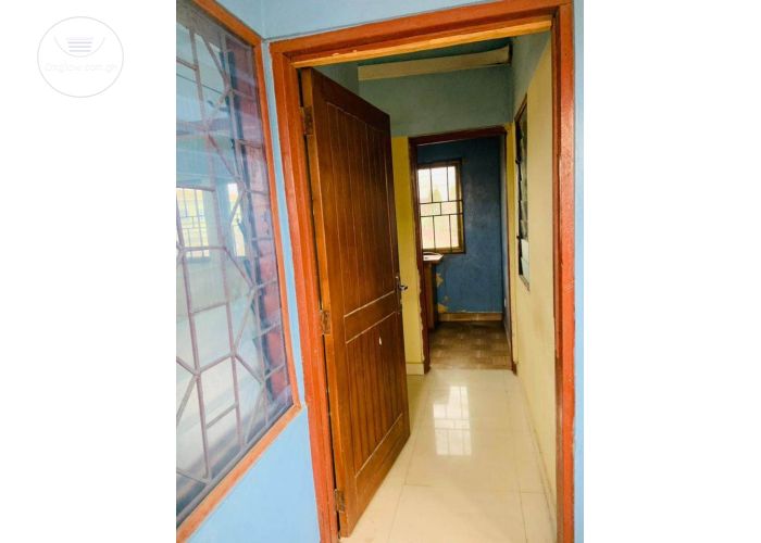 2 Bedrooms House