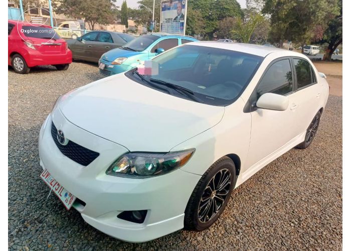 2010 Corolla S Accident free Android screen Reverse cam 125k