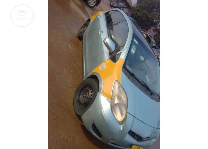 2010 Toyota vitz