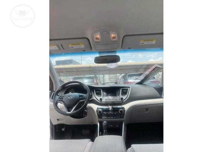 2017 Hyundai Tucson SE model
