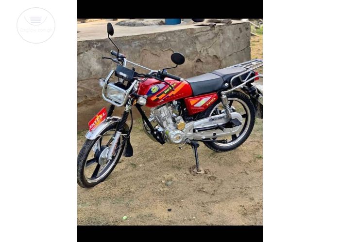 2022 ROYAL MOTOR RED 