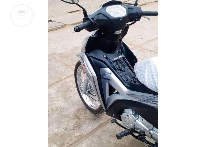 2023 125 honda motorbike