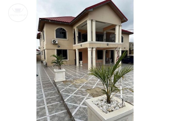 3 Bedroom Townhouse House Furnished 