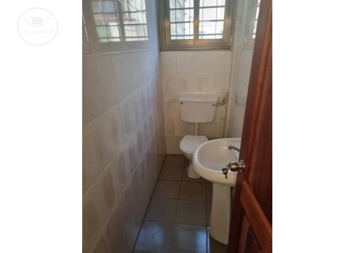 3 Bedrooms Apartment