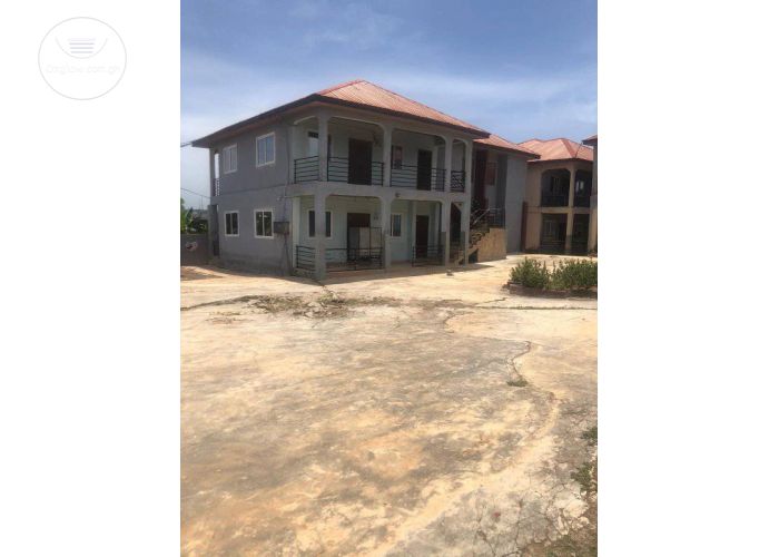 3 Bedrooms Apartment