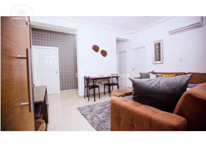3 Bedrooms Apartment