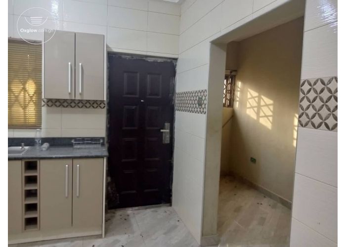 3 Bedrooms Apartments