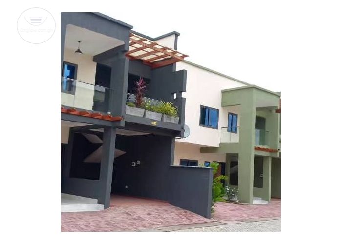 3 Bedrooms Duplex House