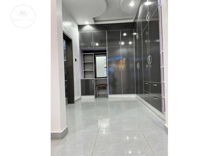 3 Bedrooms Duplex House