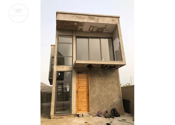 3 Bedrooms House