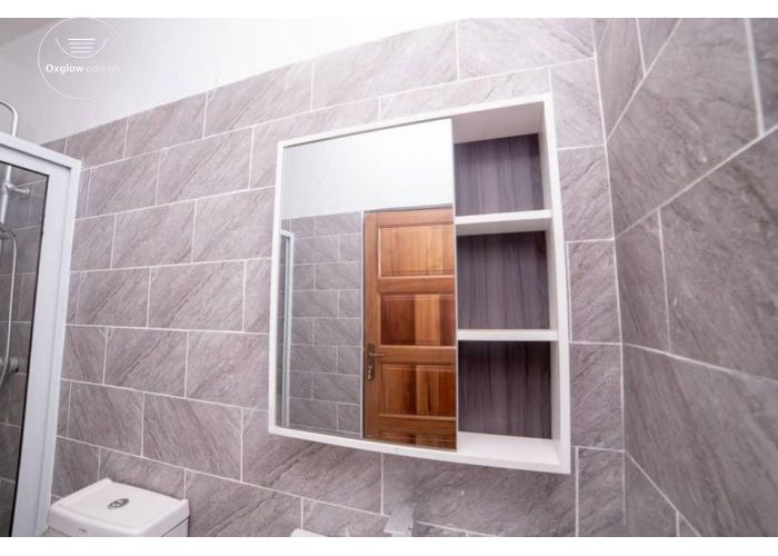 3 Bedrooms House