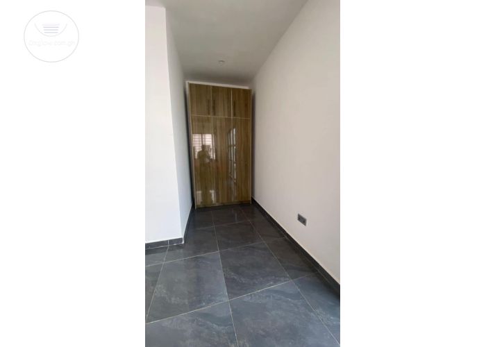 3 Bedrooms House