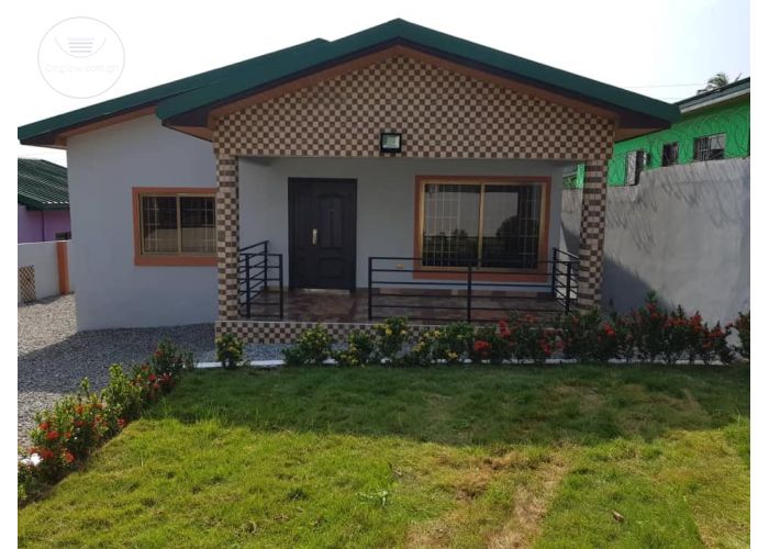 3 Bedrooms House