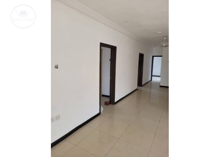 3 Bedrooms House