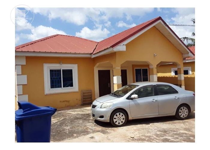 3 Bedrooms House