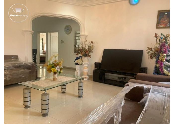 3 Bedrooms House Furnished