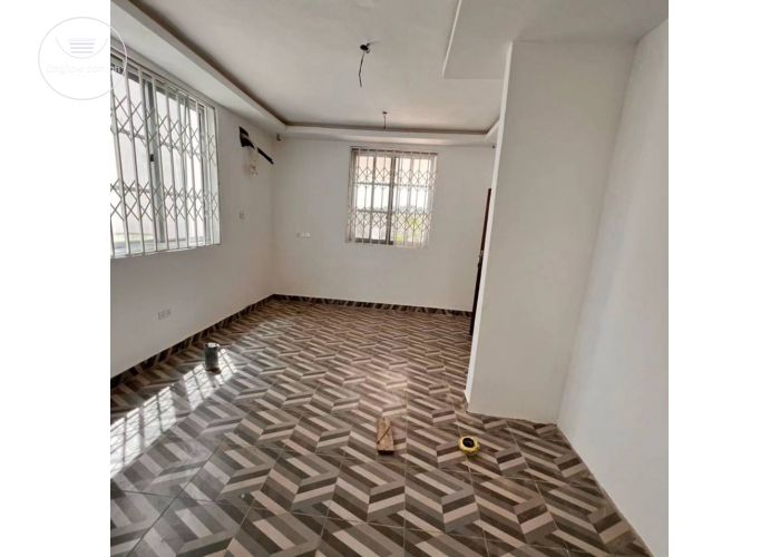 4 Bedrooms Duplex