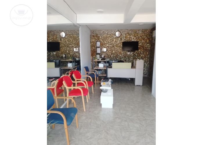 4 Bedrooms House Furnished