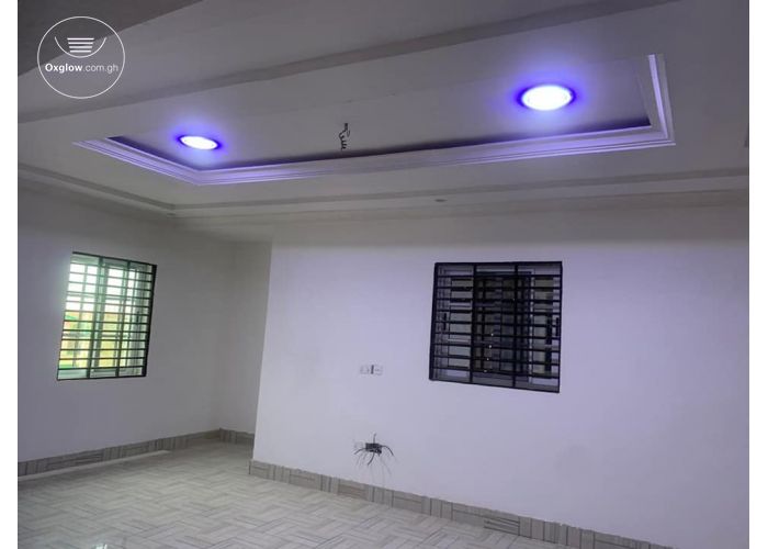 4 Master Bedrooms Storey Building