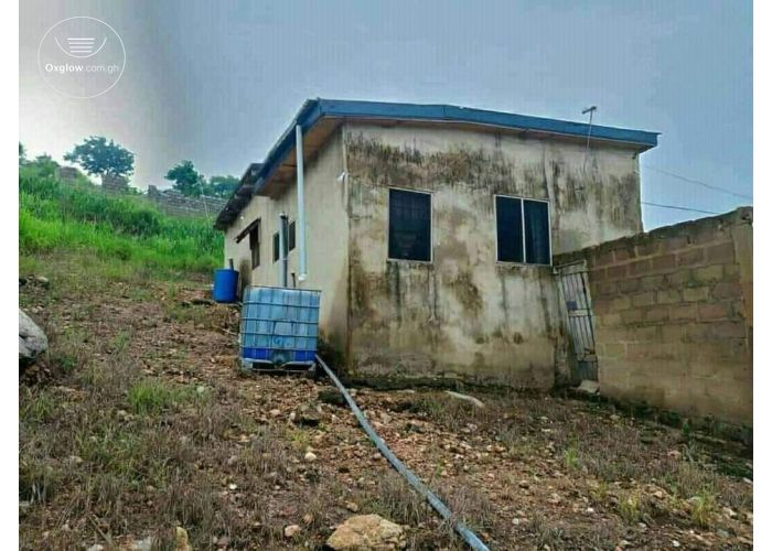 4 single rooms self-contained