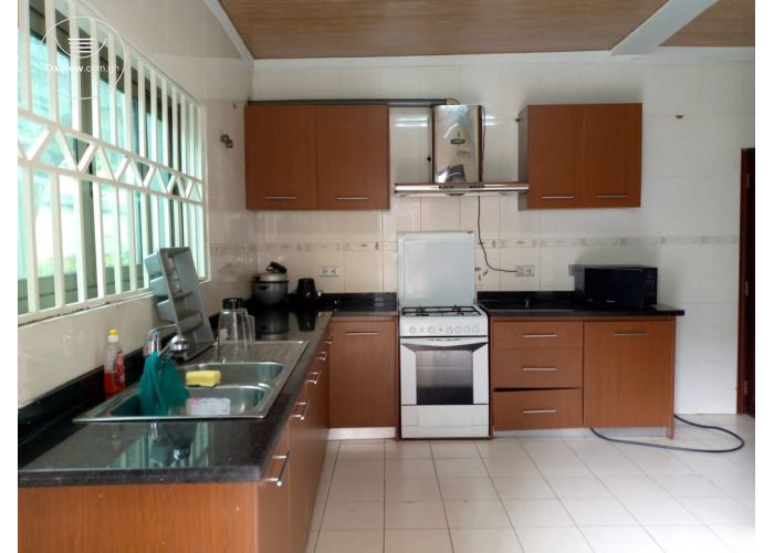 5 Bedroom Apartments 