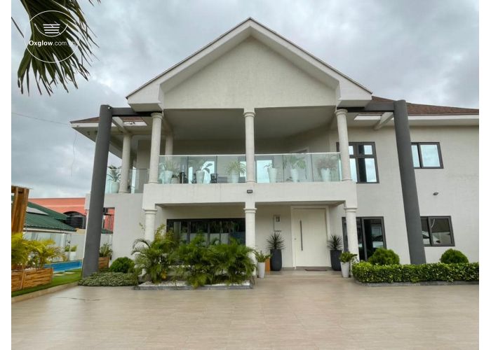 5 Bedrooms House Furnished