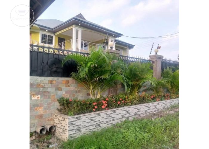 5 MASTER BEDROOM STOREY
