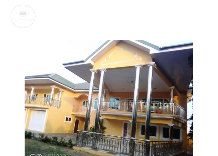 9 Bedroom House