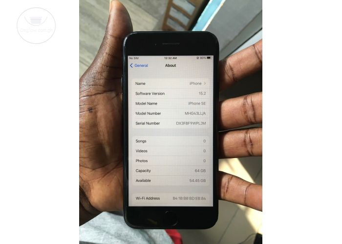 Apple iPhone SE 64Gb