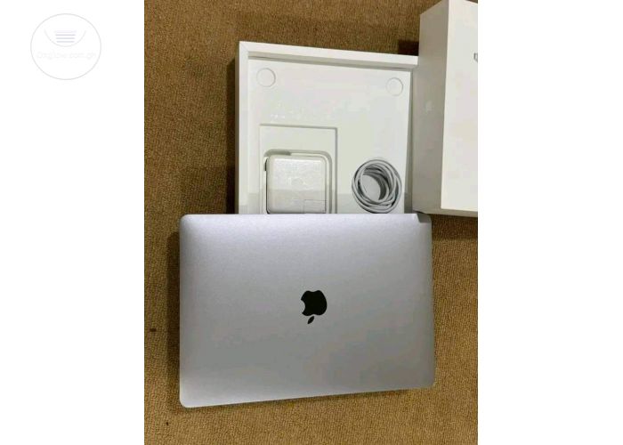 Apple MacBook pro core i7 