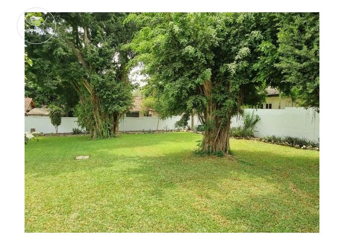 Big 4 Bedrooms House