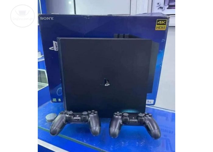 Brand New PS4 pro 4k 1Tb