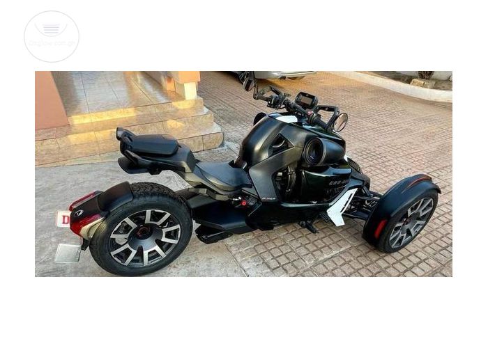 CAN-AM SPYDER ROASTER