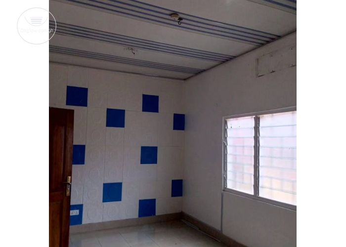 CHAMBER AND HALL SELF CONTAIN