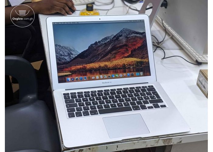 Core i5 MacBook Air (13-inch, Mid 2011)