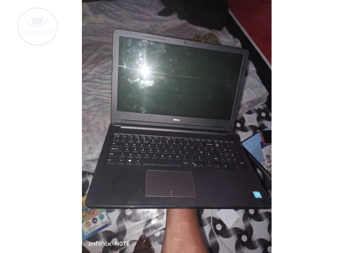 Dell inspiron 15 Laptop