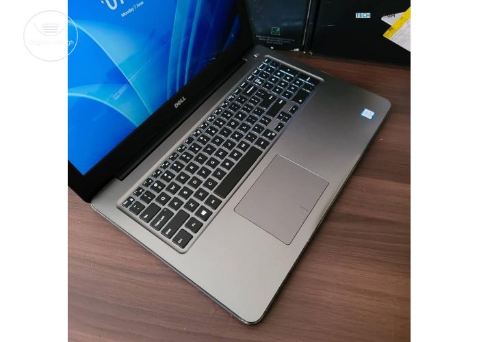 DELL INSPIRON 5567