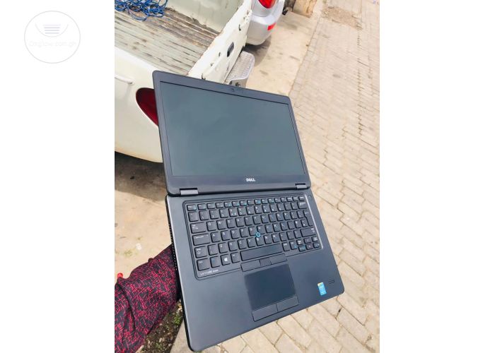 Dell latitude E5450 i5 5gen