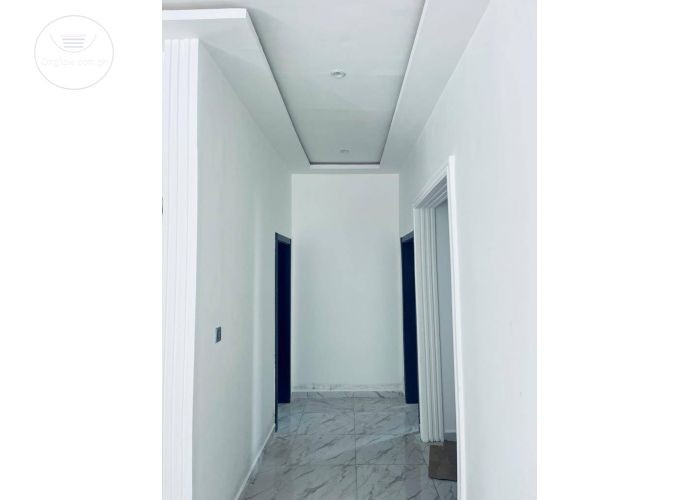 Executive 3 Bedrooms House