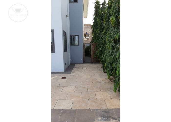 Executive 6 Bedroom House