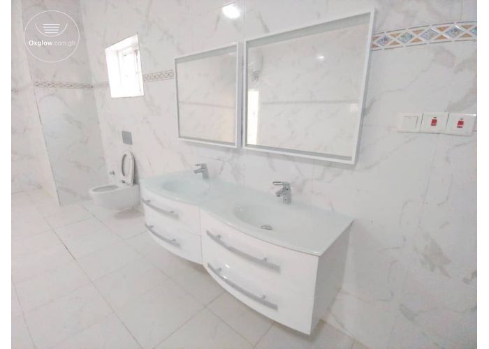 Executive 6 Bedroom House