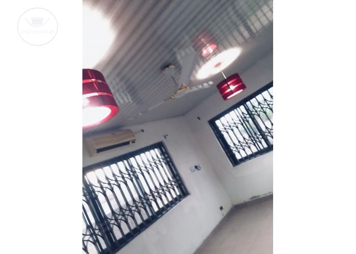 Executive Chamber and Hall Self Contained