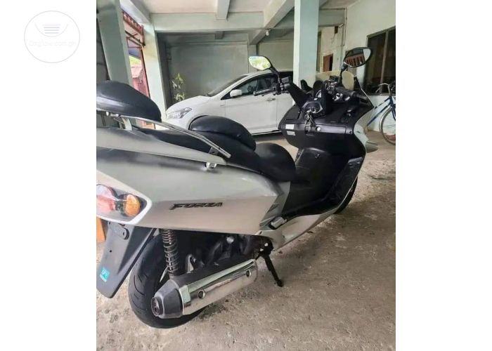 Honda majesty motorbike