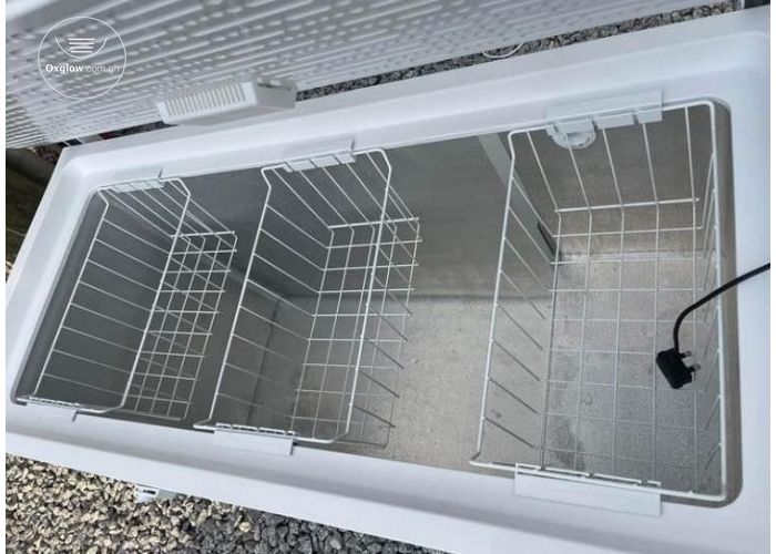 Hot point deep freezer